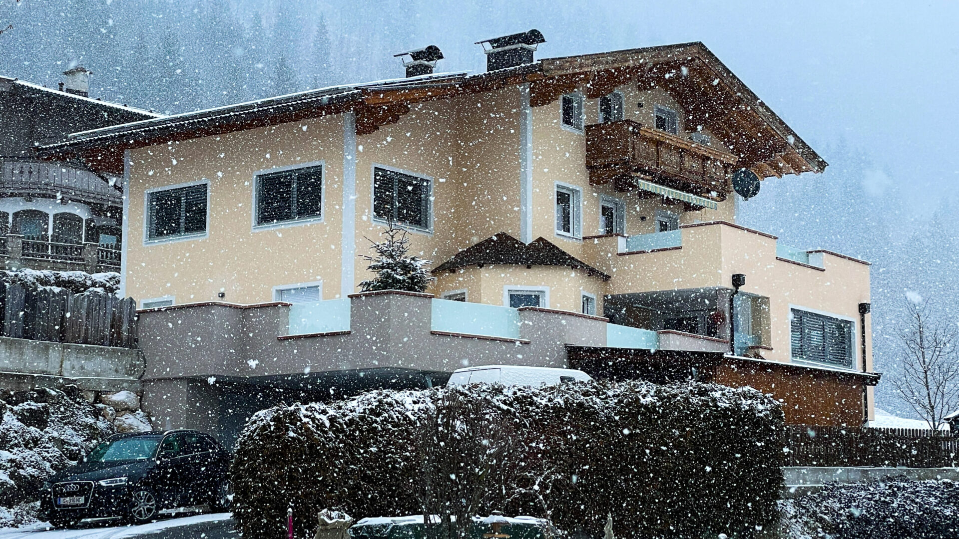 Das Haus des Apartment Stoabergblick im Winter